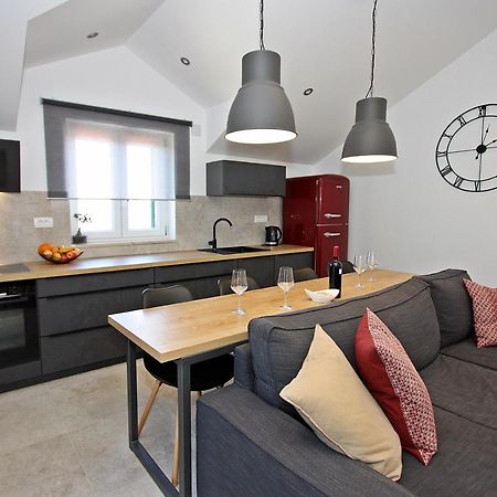 Apartman Gajka ซูเปตาร์ ภายนอก รูปภาพ