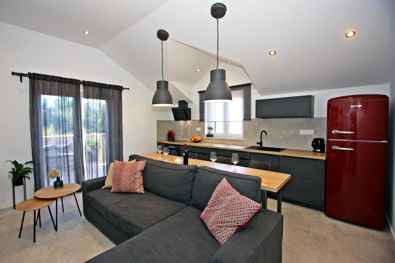 Apartman Gajka ซูเปตาร์ ภายนอก รูปภาพ