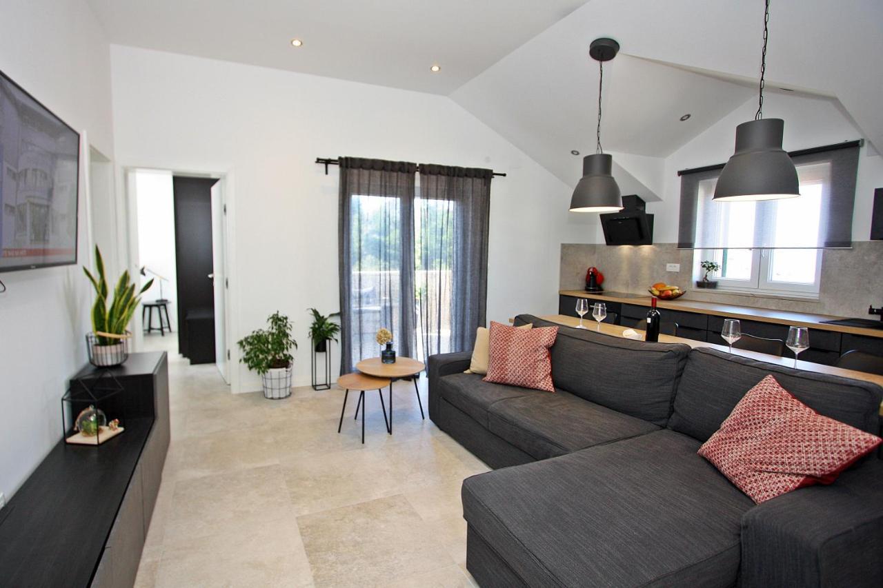 Apartman Gajka ซูเปตาร์ ภายนอก รูปภาพ